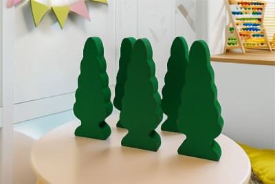 木の形のおもちゃの写真